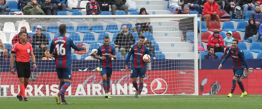 Levante UD - RCD Espanyol, en imágenes