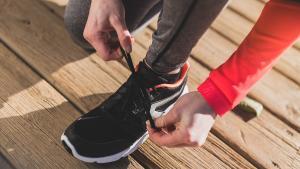 Las cinco lesiones más habituales si no llevas un calzado correcto para hacer deporte.