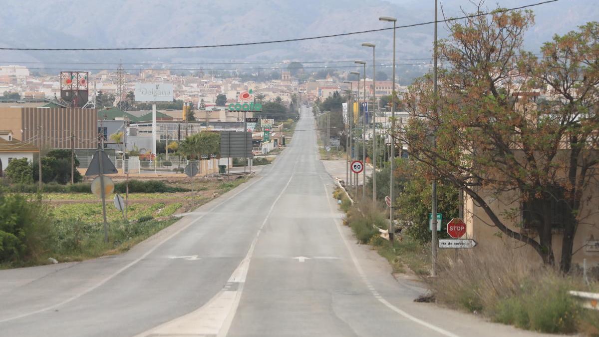 La entrada a Totana, vacía, durante la crisis del coronavirus.