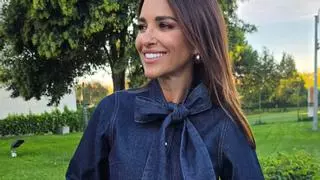Los pantalones vaqueros campana años 70 que arrasan en SFERA y están inspirados en el estilo de Paula Echevarría: hacen 'tipazo', llevarás de lunes a viernes a la oficina y son tendencia otoño-invierno 2026