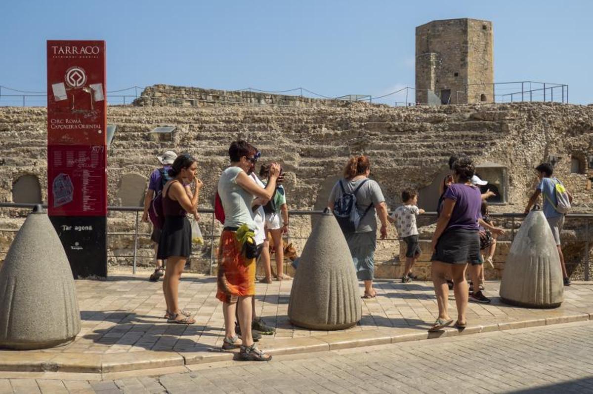Turistas en Tarragona.