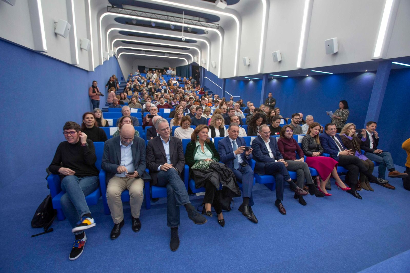 Así ha sido el cara a cara entre García-Margallo y Pablo Iglesias en el Club INFORMACIÓN