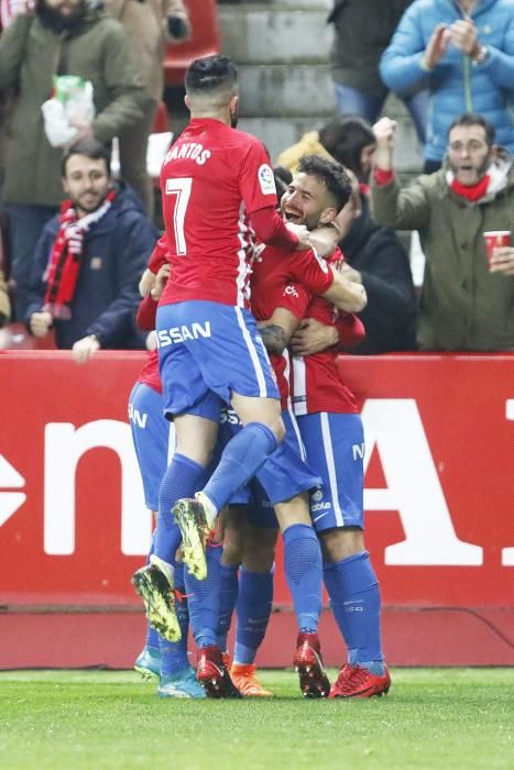 El partido entre el Sporting y el Osasuna, en imágenes