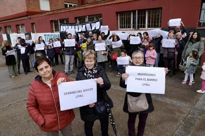 La protesta de Nuevo Gijón para exigir más inversiones en el barrio, en imágenes