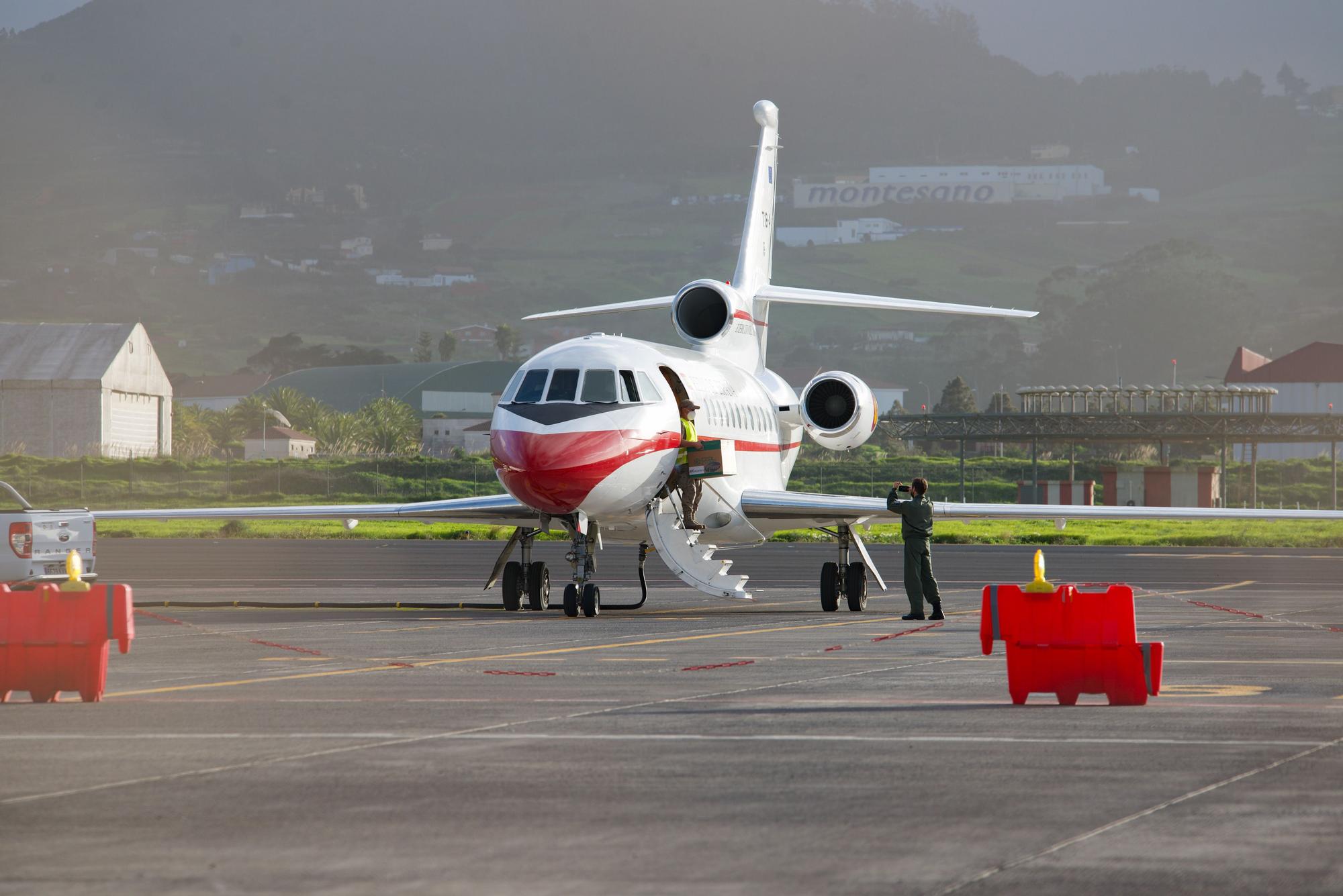 Llegada a Tenerife de las primeras vacunas de coronavirus