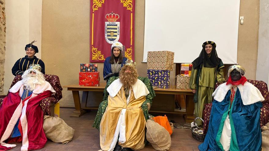 Los Reyes Magos, de Villalpando a Valencia para repartir juguetes