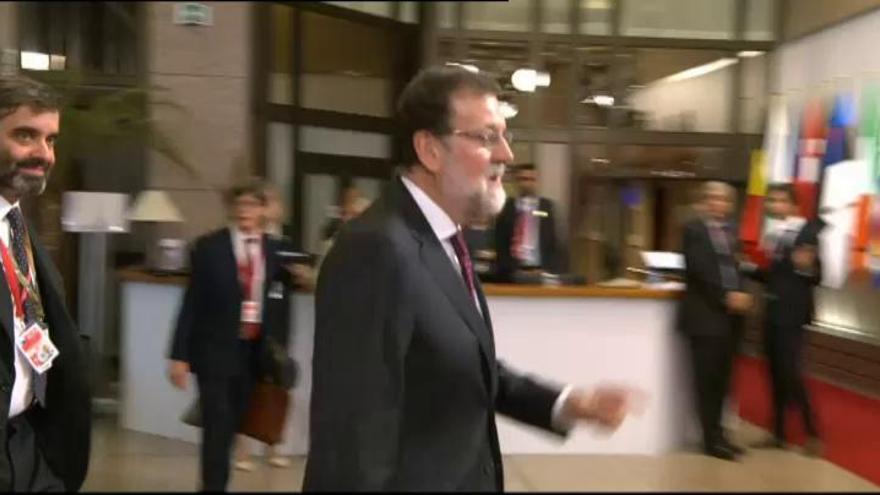 Rajoy logra el apoyo de Europa en vísperas de la aplicación del 155