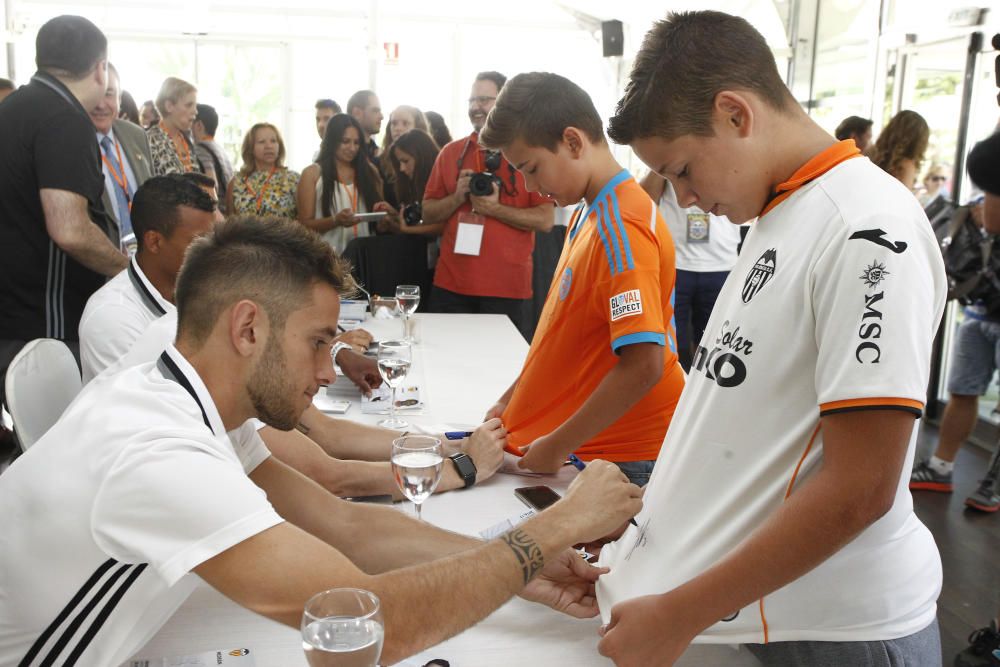 Las mejores imágenes de la XXII Convención de Peñas del Valencia en Alzira