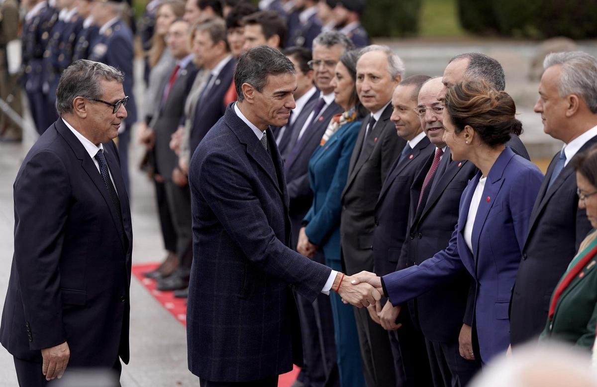 enviadas el resto de fotos del recibimiento con honores al presidente de Marruecos en la XIII Reunión de Alto Nivel España - Marruecos.