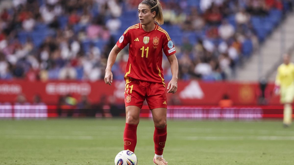 Alexia Putellas, en un partido con la selección española.