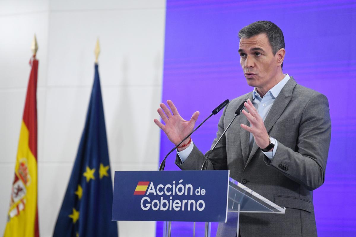 El presidente del Gobierno, Pedro Sánchez, durante el acto de presentación de una campaña de fomento del transporte público el pasado jueves.