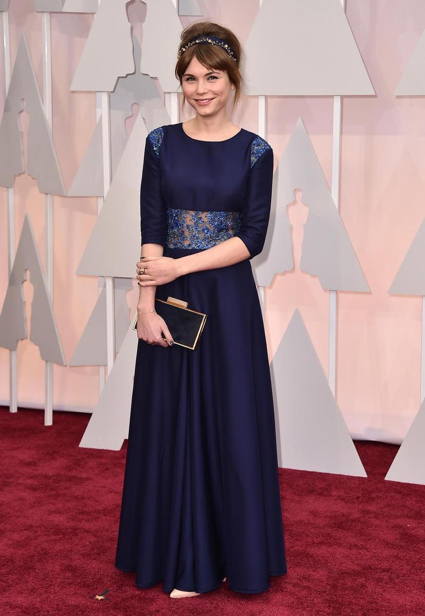 Oscar 2015, Agata Tizebuchowska con vestido en azul