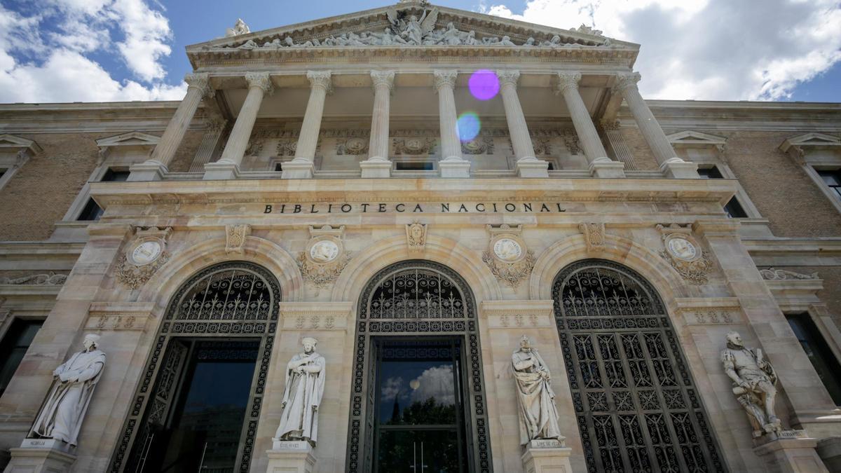 Fachada de la Biblioteca Nacional