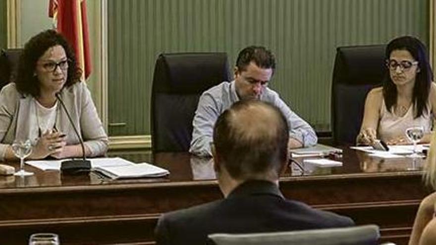 Cladera, ayer, durante el transcurso de sus dos comparecencias en el Parlament.