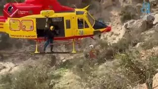 Rescatan en helicóptero a un escalador en Callosa de Segura