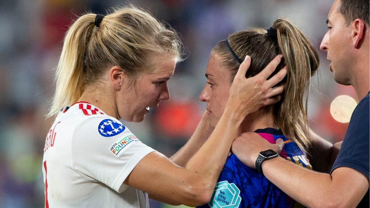 Alexia Putellas encontró consuelo en Ada Hegerberg tras perder la Champions League