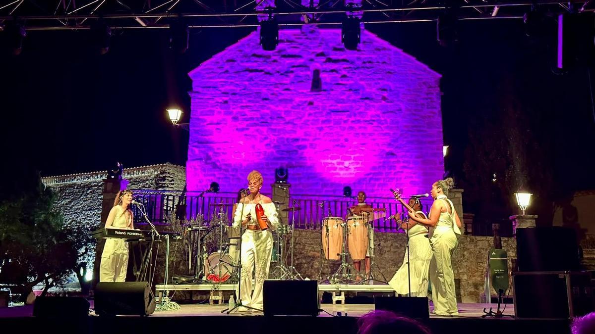 Las Karamba, al concert de Dusfort
