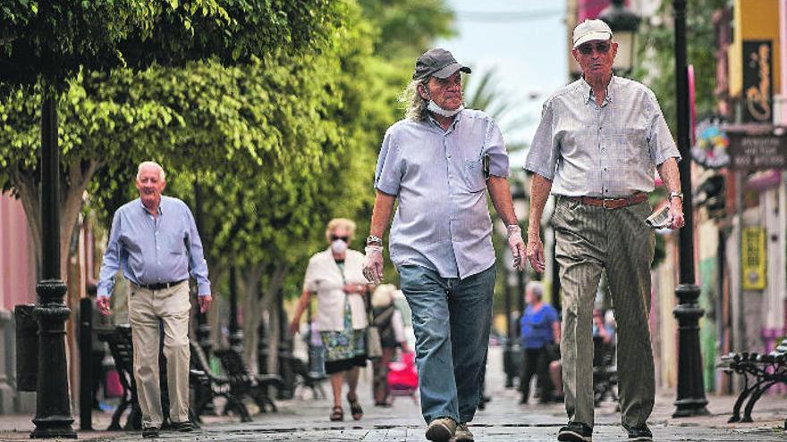 Ambiente en el centro de San Sebastián de La Gomera tras el inicio de la fas 1.