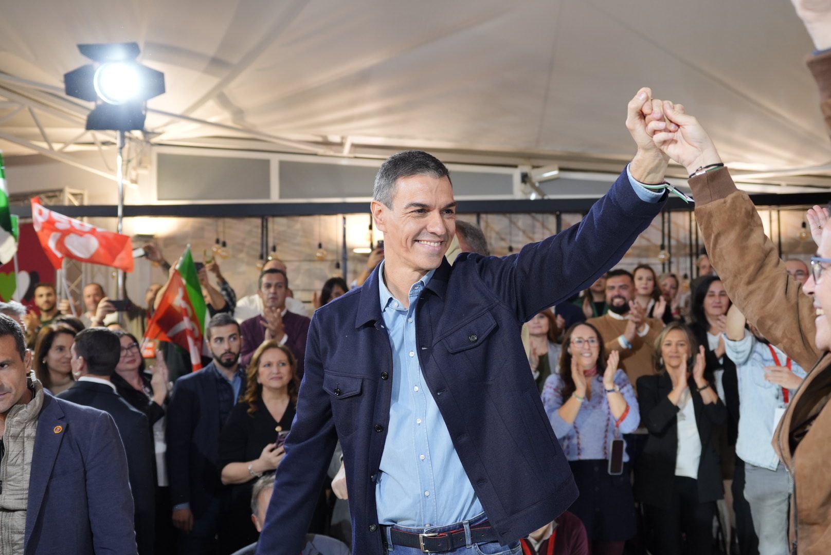 Fotogalería | Pedro Sánchez conquista Mérida