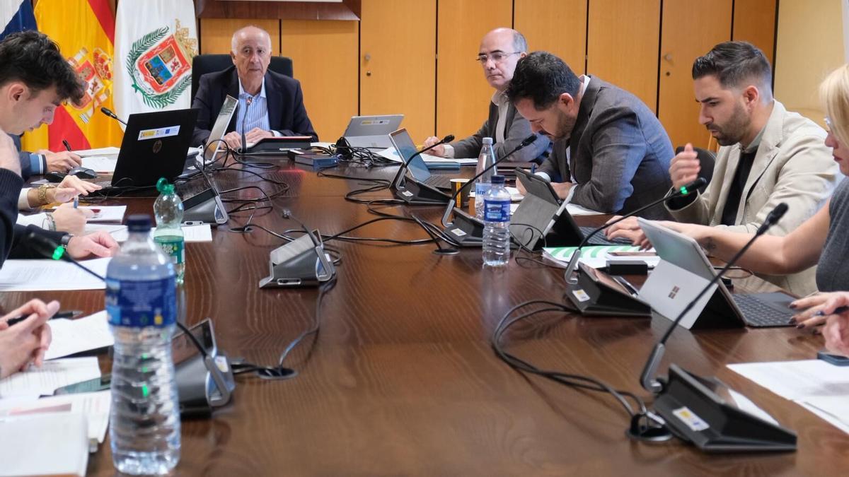 Comisión de Pleno de Organización, Funcionamiento y Régime General del Ayuntamiento de Las Palmas de Gran Canaria | Foto volcada por Esther Medina Álvarez el 09/12/2025 18:01