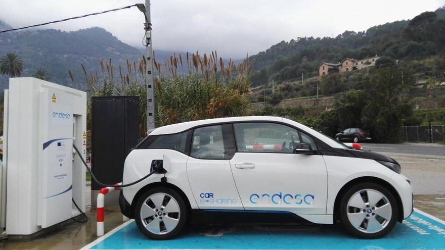 Endesa impulsa la mobilitat elèctrica amb la instal·lació de punts de recàrrega ràpida