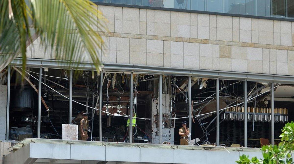 Exterior del hotel Shangri-La de Colombo, Sri Lanka, donde ha explotado una bomba.
