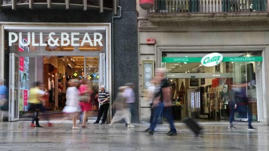 El Portal de l&#039;Àngel, un dels carrers més comercials de Barcelona