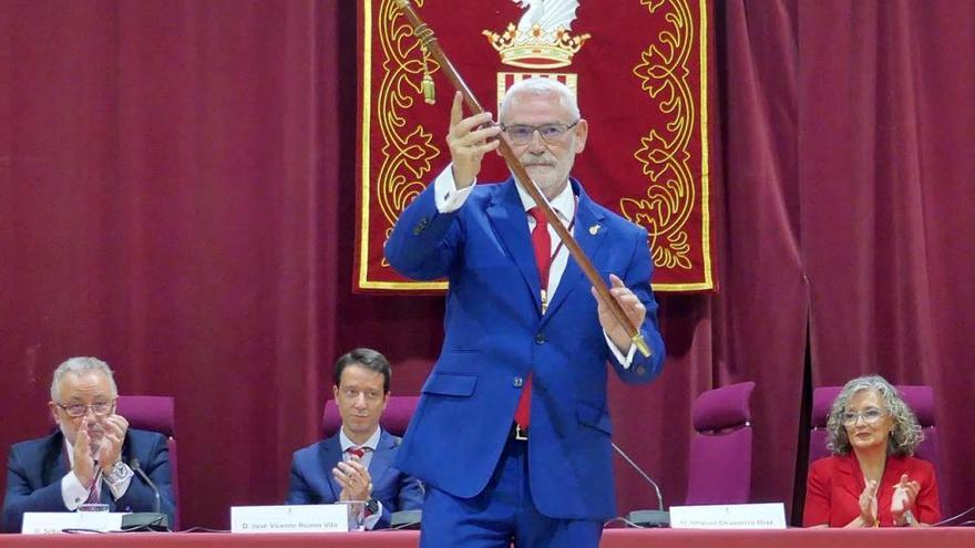 Miguel Chavarría en la toma de posesión.