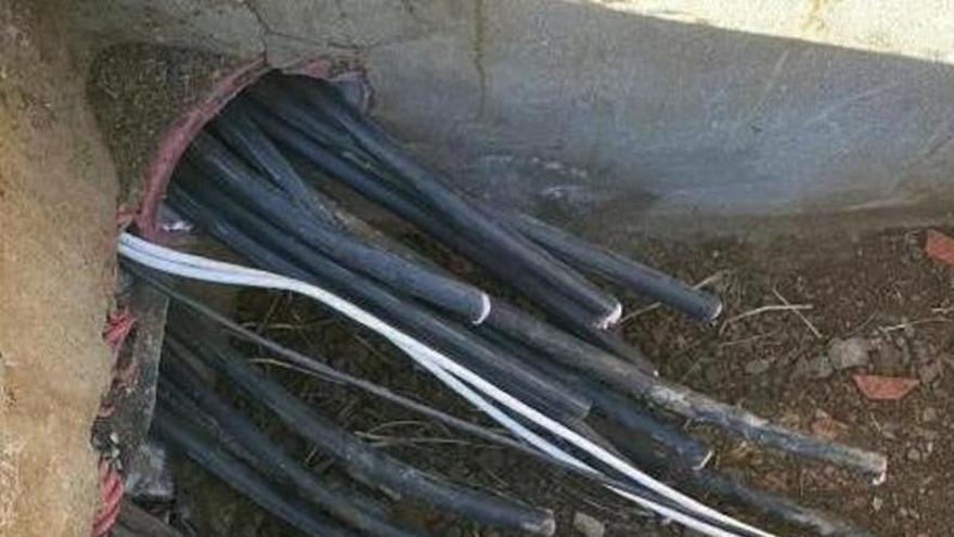 Ocho detenidos y trece implicados por el robo de cableado eléctrico en tres empresas de Almendralejo ...