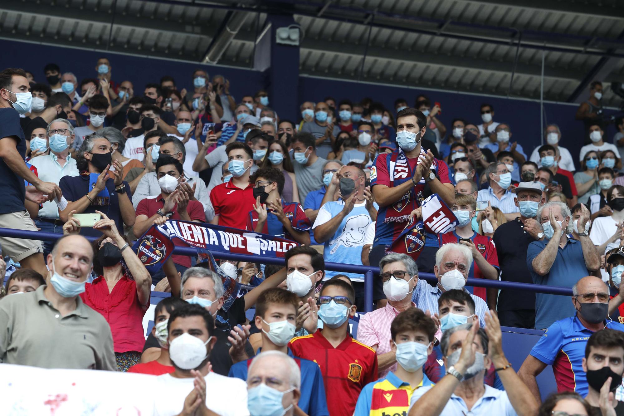 Levante UD - Rayo Vallecano en imágenes