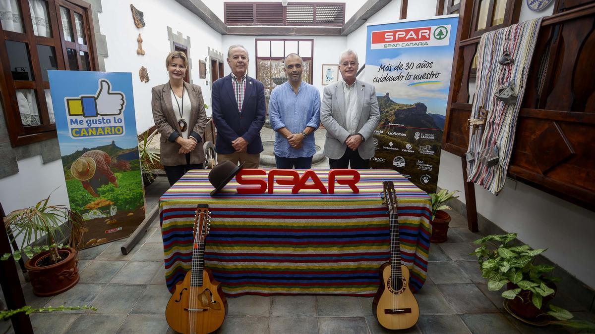 SPAR Gran Canaria y la Fundación Ochosílabas tras la firma del convenio