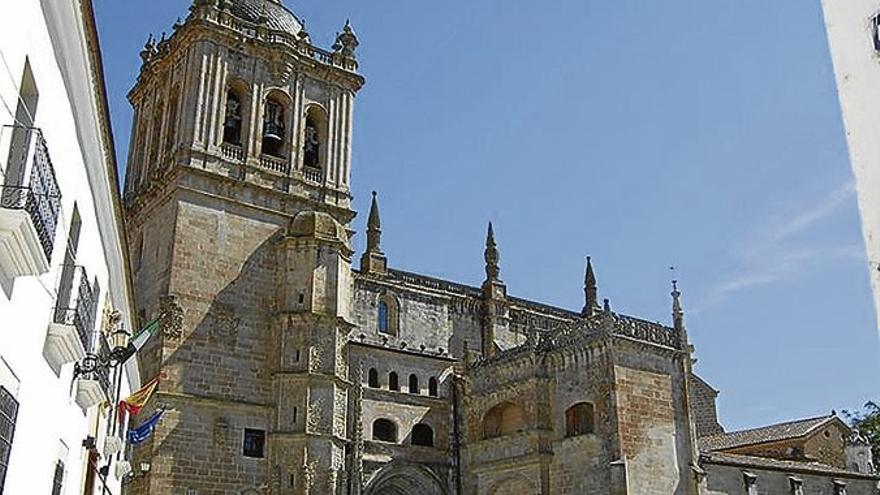 La plaza de la Catedral opta a ser el Mejor Rincón de Extremadura