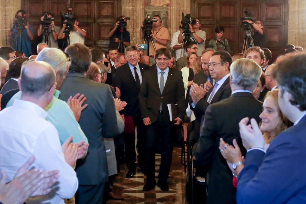 Cumbre bilateral entre Puig y Puigdemont en Valencia