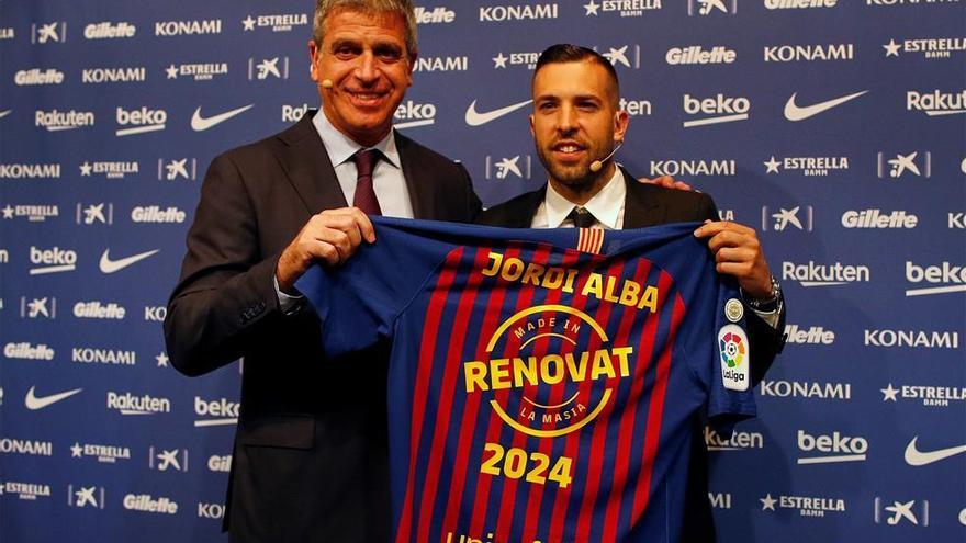 Jordi Alba, &quot;en su mejor momento&quot; tras renovar hasta 2024