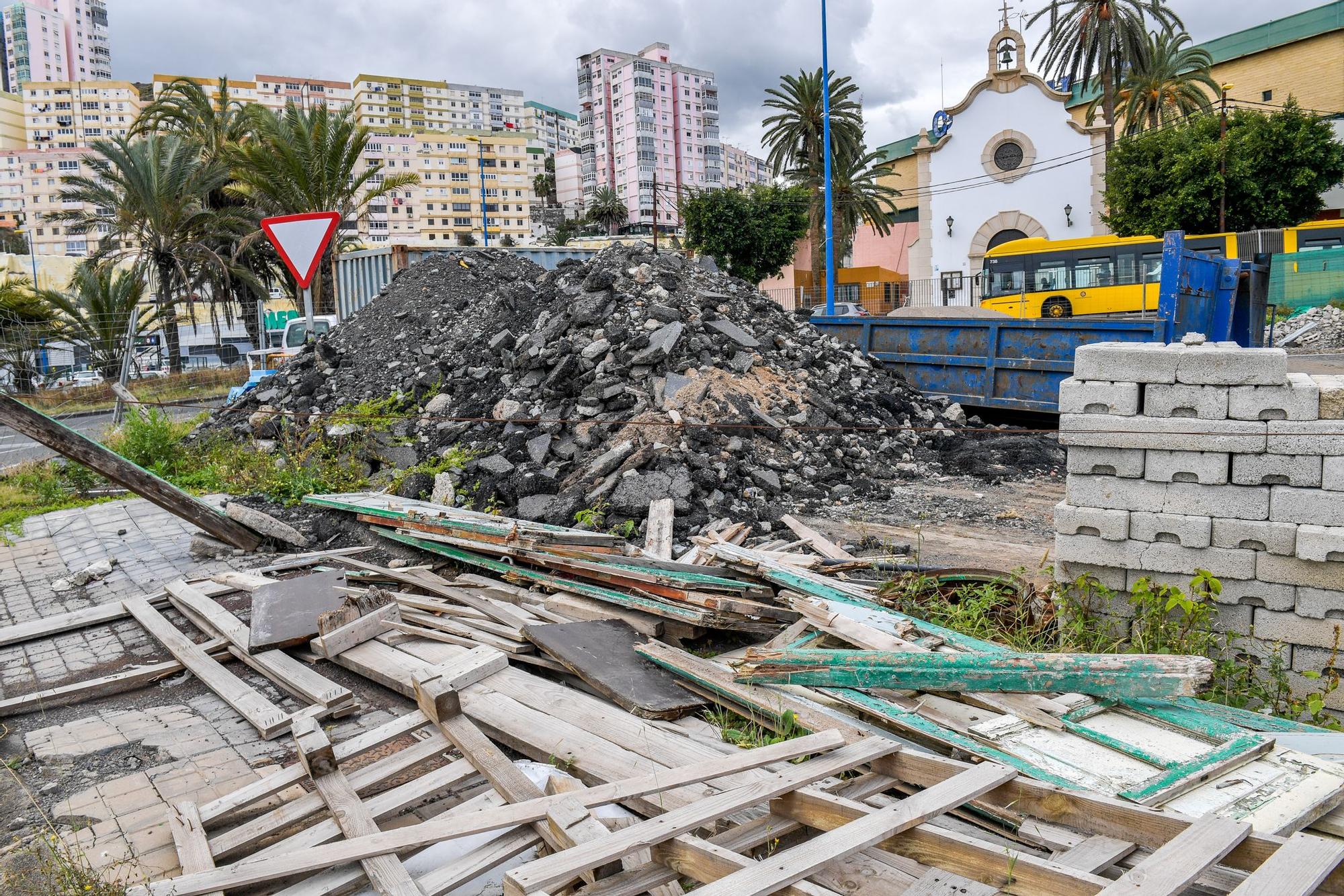 Estado de las obras en la Avenida Marítima, San Cristóbal y la estación de la Metroguagua en Hoya de la Plata