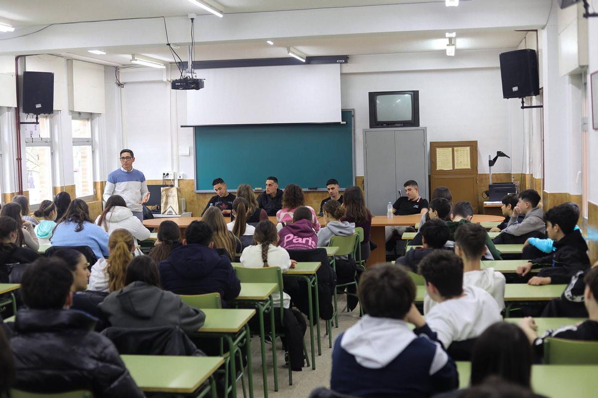 Semana Solidaria en el IES La Vaguada Semana Solidaria en el IES La Vaguada