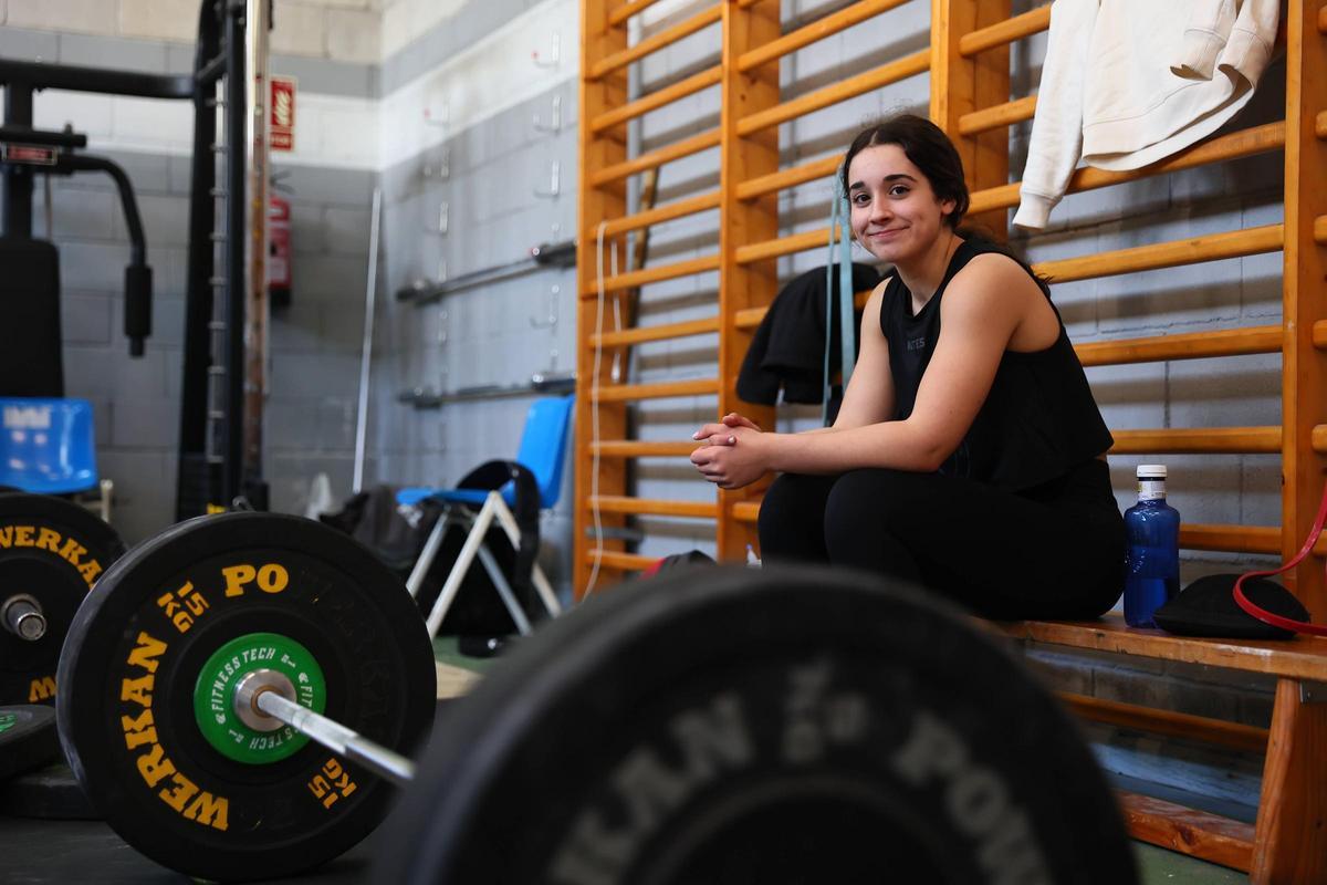 EN IMÁGENES: Inés Conde, ocho veces campeona de España de halterofilia, en un entrenamiento. EN IMÁGENES: Inés Conde, ocho veces campeona de España de halterofilia, en un entrenamiento.