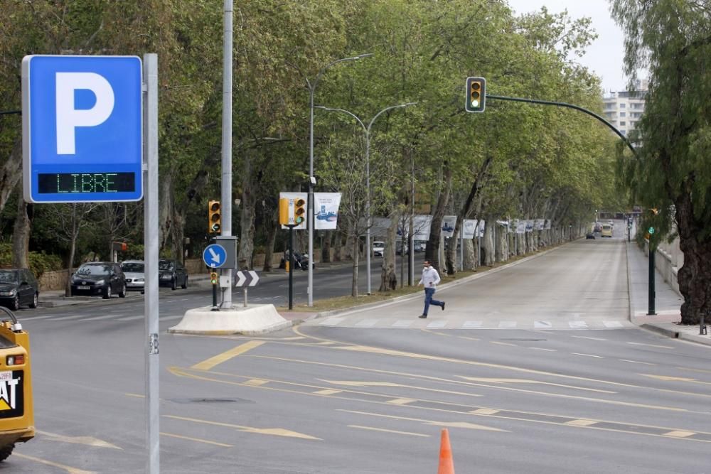 Calles vacías e inhóspitas en lo que era un Centro de Málaga bullicioso y lleno de actividad.