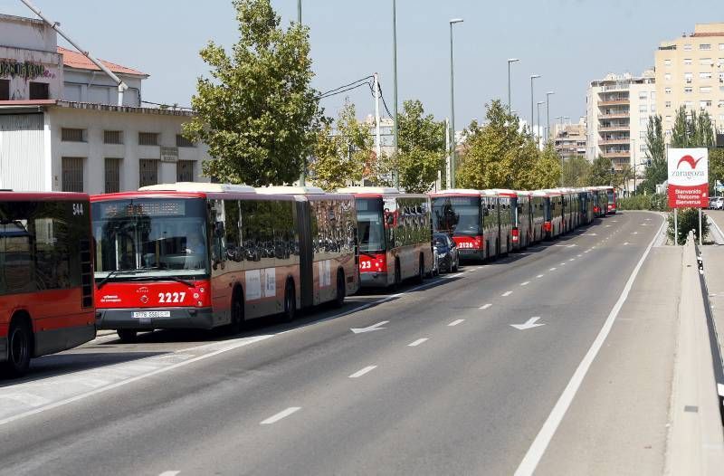 Fotogalería: Comienza la huelga del bus