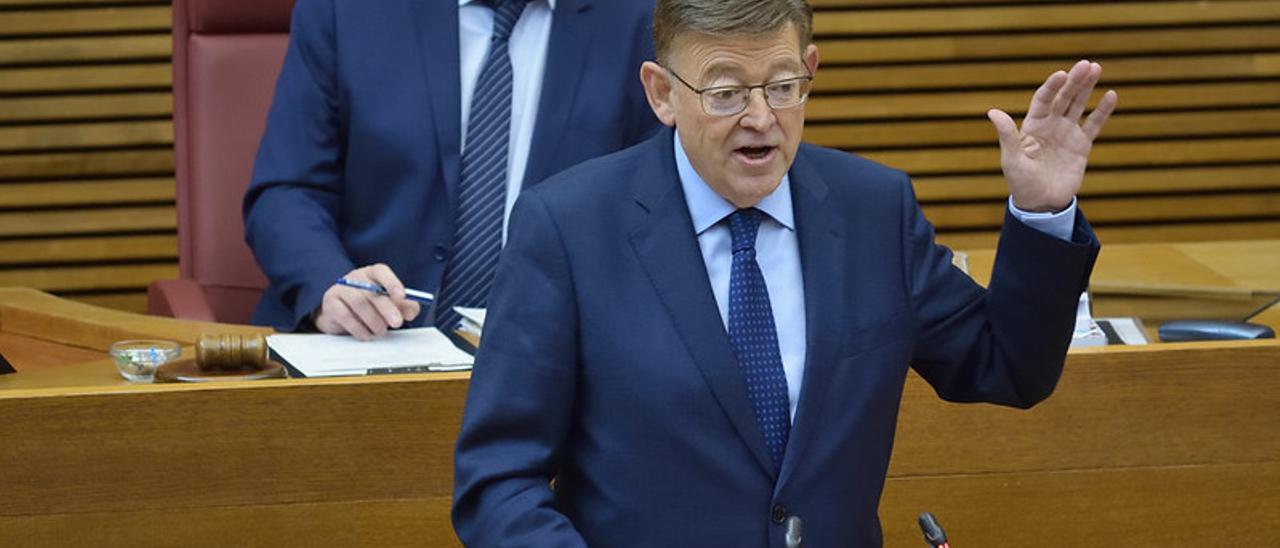 El presidente de la Generalitat, Ximo Puig, en las Corts