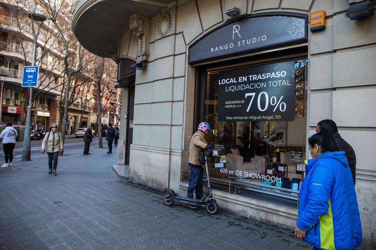 Sepúlveda, la calle en disputa por las restricciones a bares y tiendas del Eixample