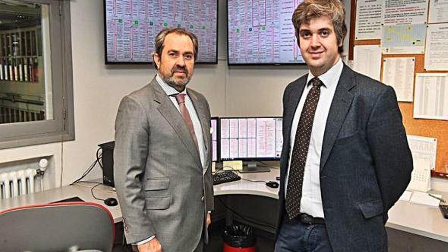 El presidente y el director de Tranvías, José Prada e Ignacio Prada, en la sede de la compañía.