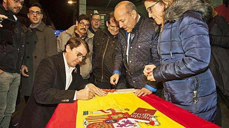 Alfonso Fernández Mañueco participa en el acto de NNGG de ayer, en Santa Clara.