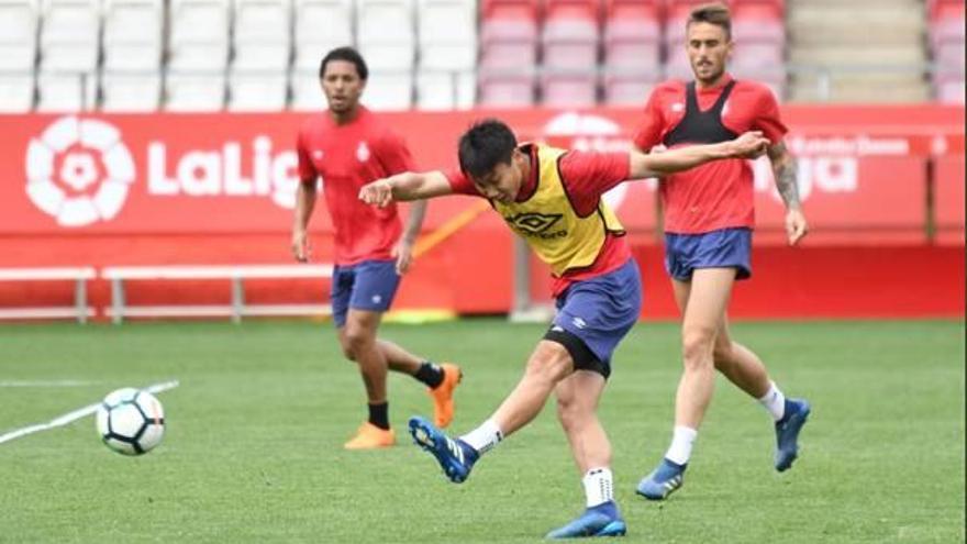 La plantilla realitza un entrenament de recuperació a l&#039;estadi de Montilivi