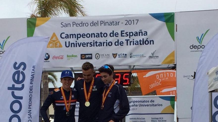 El triatlón UA se abona a la plata