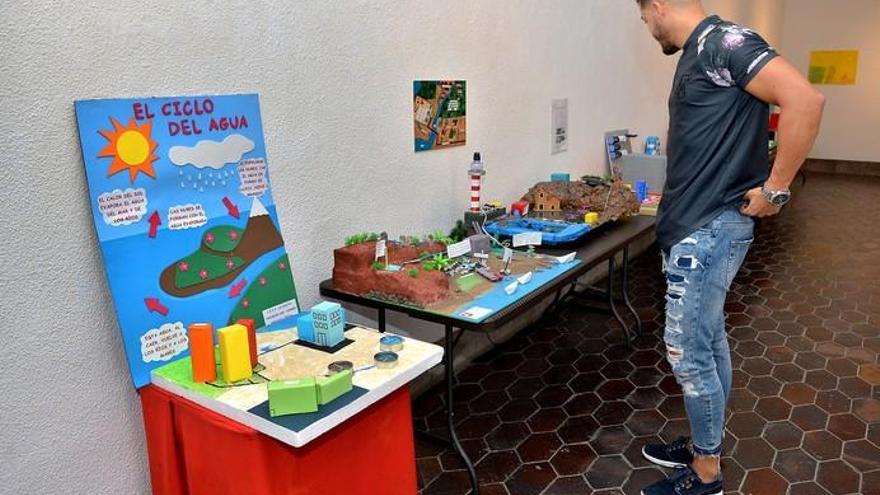 Exposición de trabajos realizados por los escolares de Telde