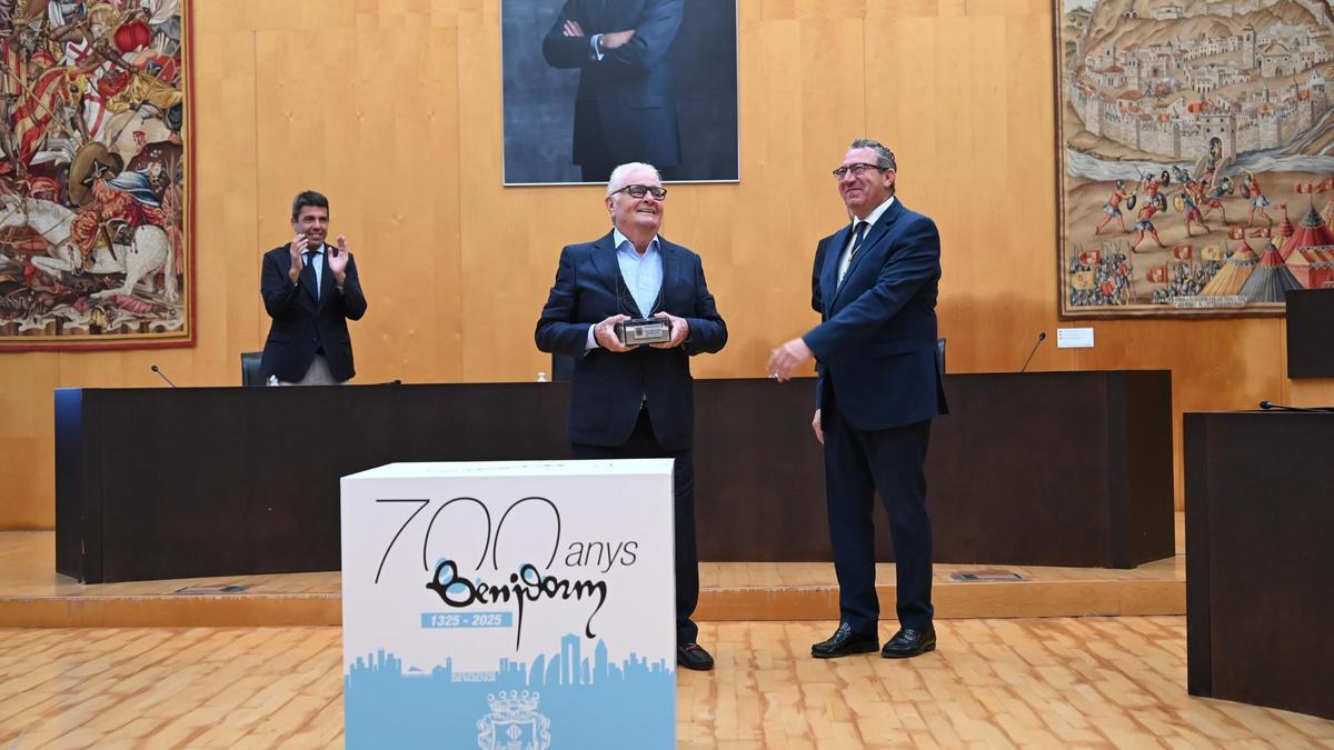 Celebración del Día de Europa en Benidorm y entrega de la distinción a Enrique Ballester
