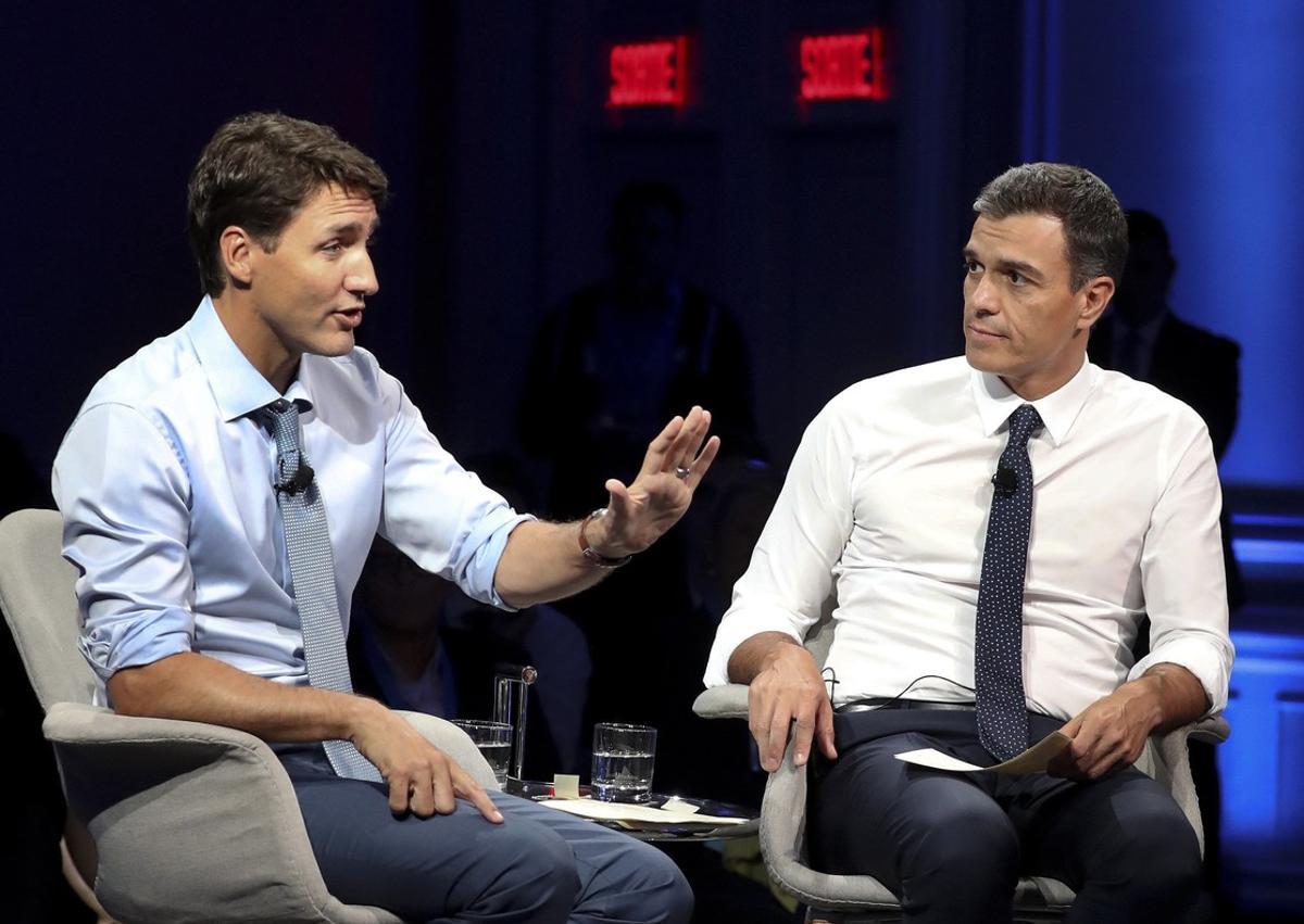 GRAF947. MONTREAL (CANADÁ), 23/09/2018.- El presidente del Gobierno español, Pedro Sánchez, y el primer ministro canadiense, Justin Trudeau (i), durante su participación en el Global Progressive Forum celebrado hoy en el hotel Ritz Carlton de Montreal, en Canadá. EFE/Ballesteros