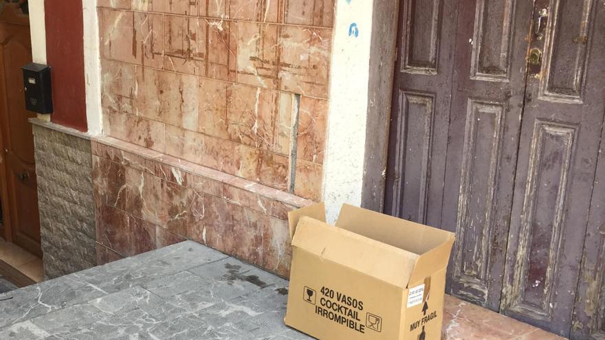 La caja donde se encontraba el proyectil