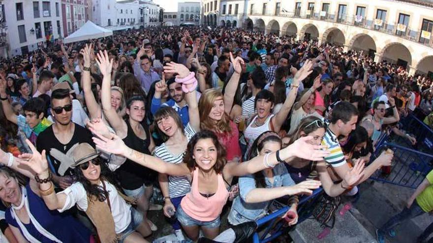 La fiesta de Los Palomos no se repetirá en la plaza Alta de Badajoz si mantiene el actual formato